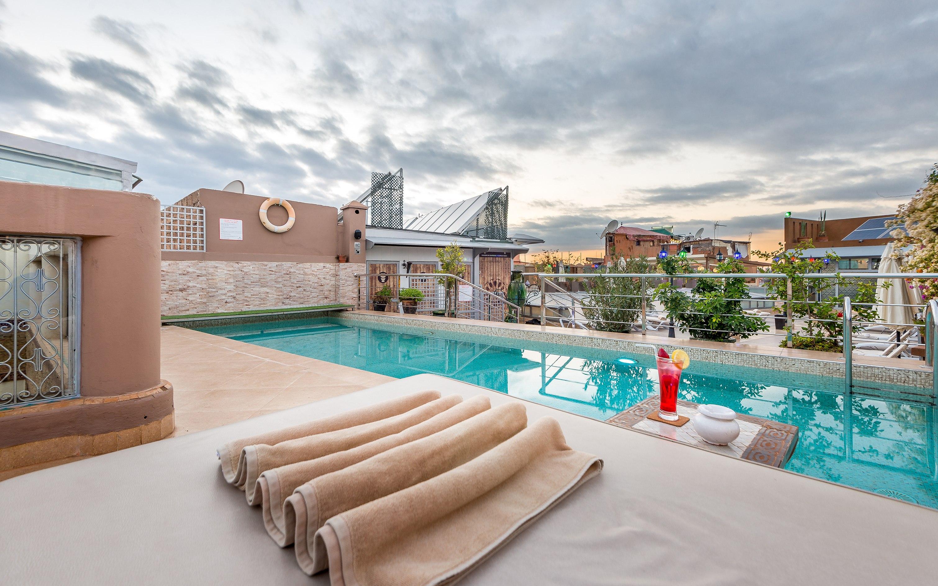 Hotel & Ryad Art Place Marrakech Marraquexe Exterior foto Rooftop pool